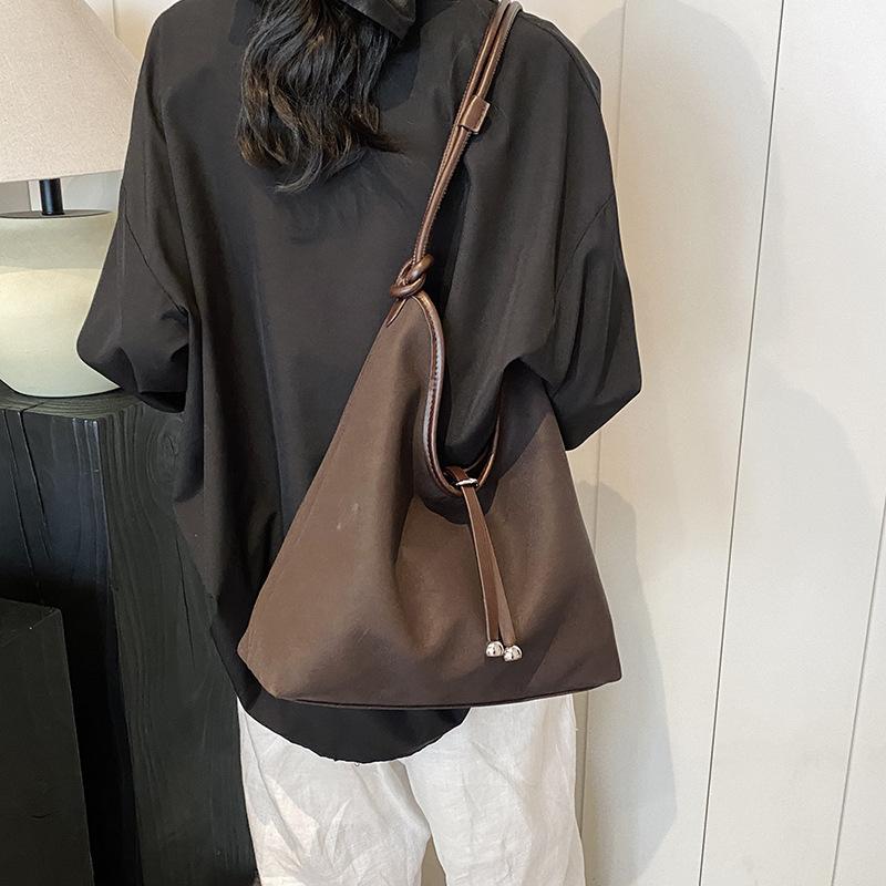 Women Faux Suede Large Capacity Underarm Bag New Autumn Winter Fashion Retro One Shoulder Bag Versatile Commuter Tote Bag