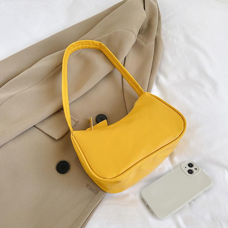 Trendy Casual Commuter Shoulder Bag Chic Fashionable Handbag For Women With Stylish Colors