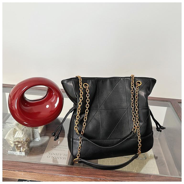 IELGY Ladies Tote Bag Diamond Chain Large Capacity Fashionable All-Match One-Shoulder Cross-Body Commu