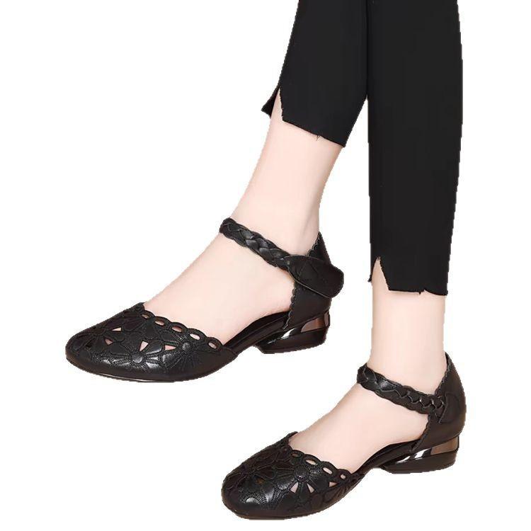 Round head soft sole mother shoes bag head hollow sandals spring autumn and summer word belt hollow women's leather shoes versatile single shoes