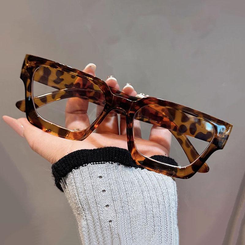 Anti-blue Light Rectangular Spectacle Frame Frame Eyeglasses for Ladies and Men Classic Eyeglass Frames Vintage Flat Light Computer Spectacles