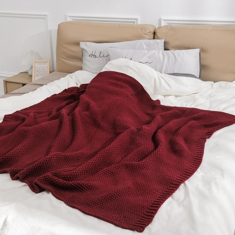 Вязаные декоративные пледы для дивана — фото 13