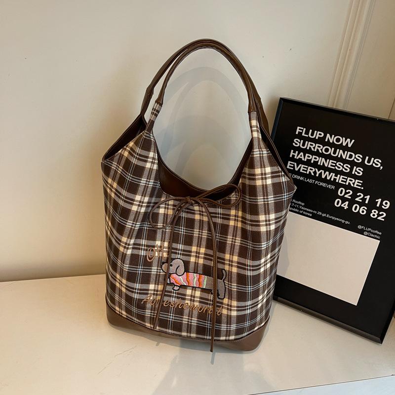 Large Capacity Women's New Cute Dachshund Dog Tote Bag Plaid Leisure Commuter Bag