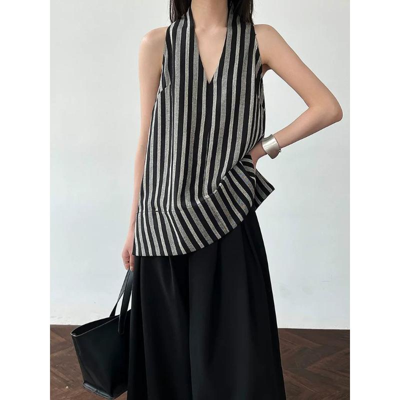 

Korean Temperament V-neck Striped Hanging Neck Sleeveless Shirt for Women s Summer Style Chic Loose Slimming Trend Top L чорний