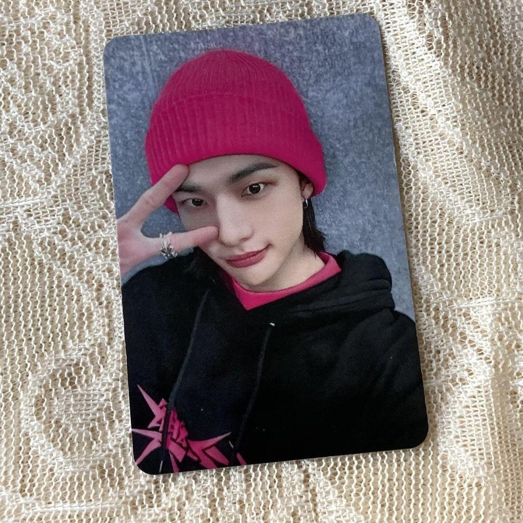 [USED] Week 1 Hyunjin StrayKids Raku-STAR Sanok Trading Card
