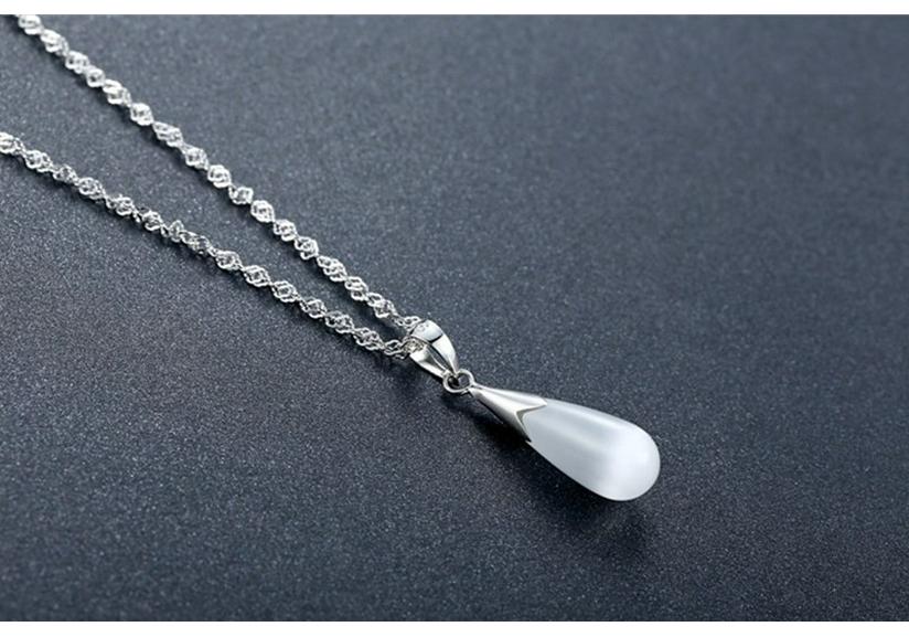 Korean Style S925 Sterling Silver Cat's Eye Water Drop Pendant Necklace for Women