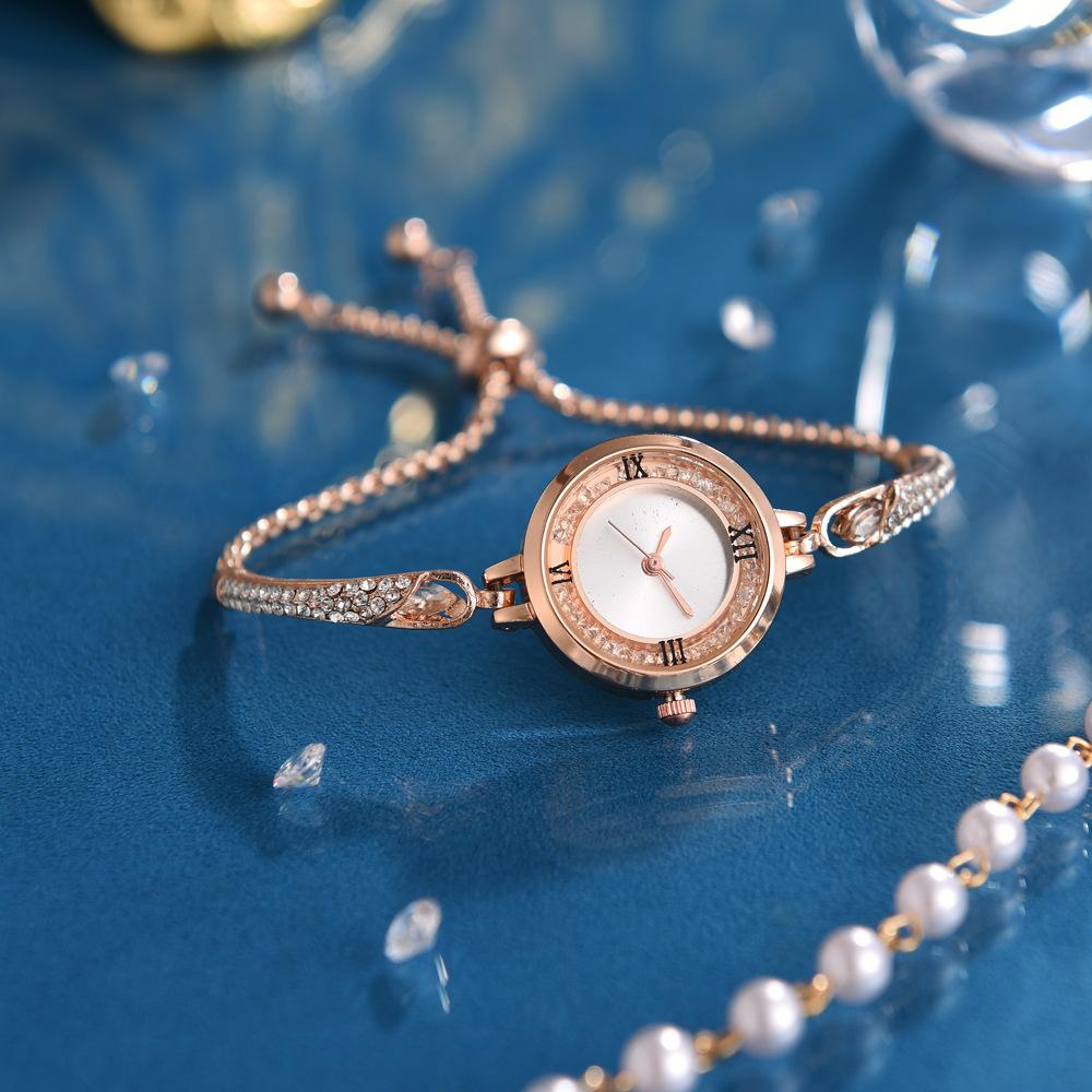 New rhinestone quicksand studded simple fashion pull-out bracelet quartz watch for Christmas and Halloween gifts
