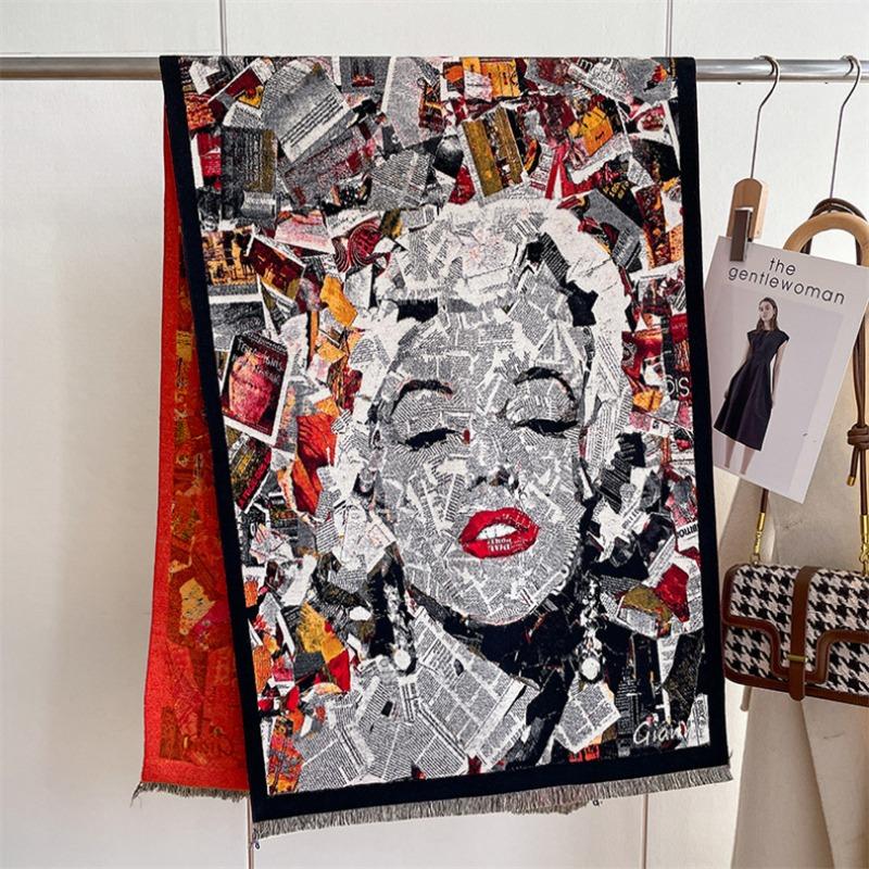Autumn and winter shawl women's Yunnan Lijiang travel decoration with long retro cape fringed cape scarf