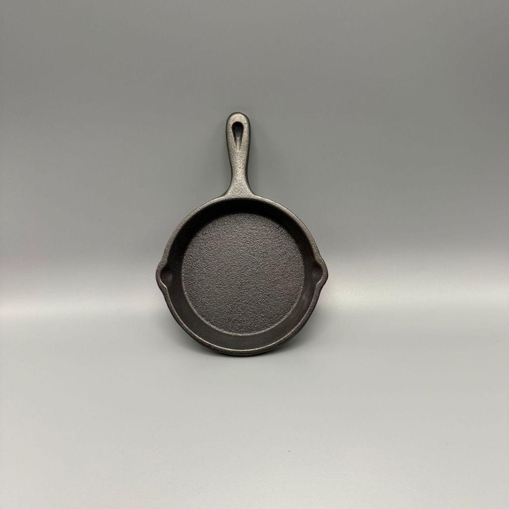 Mini sartén de hierro fundido de estilo antiguo con fondo plano: gruesa, antiadherente, adecuada para cocinas de carne, de gas y de inducción
