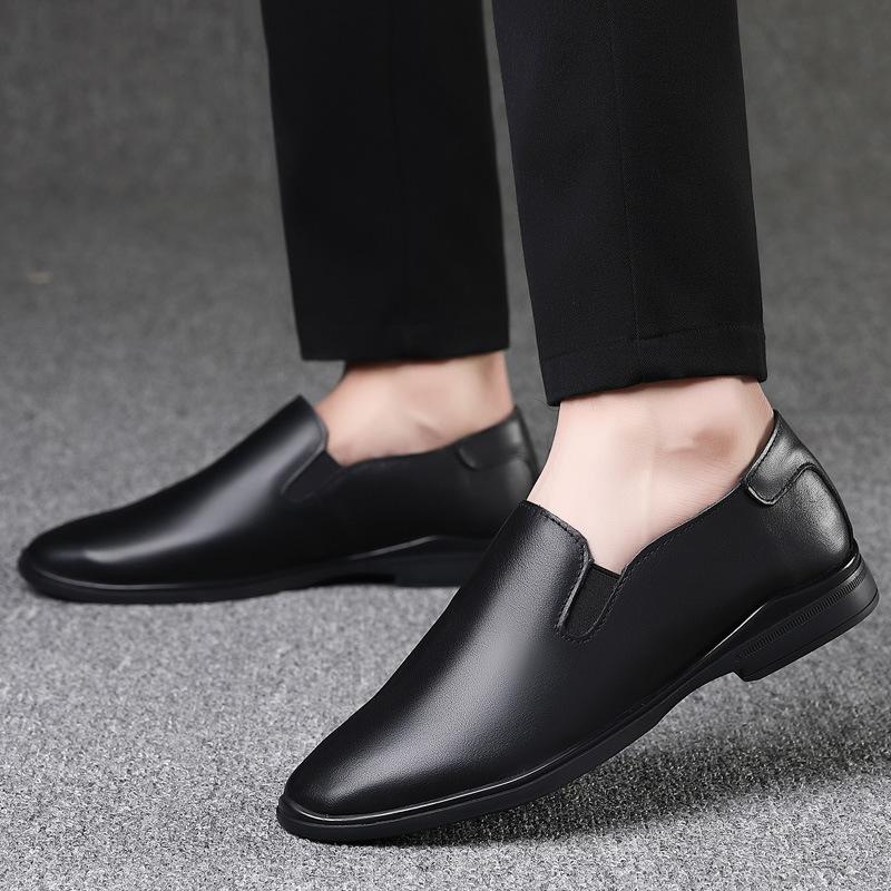 Men's Casual Leather Shoes Men's Korean Version of Business Dress Leather Shoes Trend Doudou Shoes Soft Soles Youth One-pedal Men's Shoes