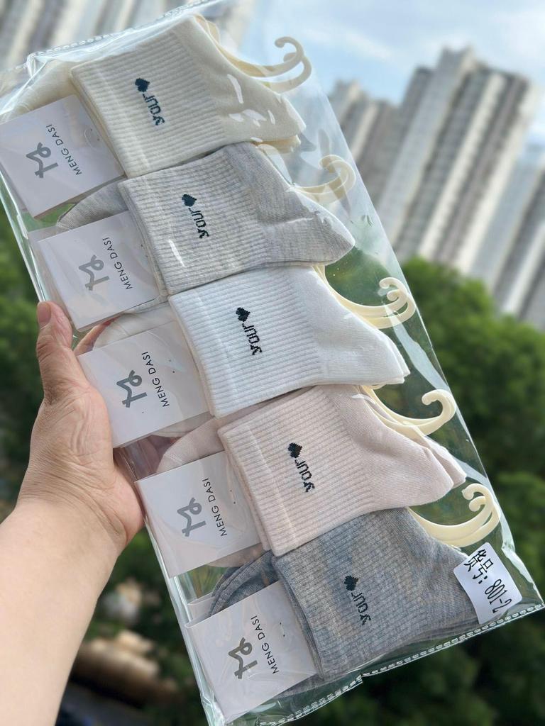 Autumn/Winter 10-Pack Women's Mid-Calf Cartoon Socks - Cute, Comfortable, Fashionable, College Style Cotton Sports Socks