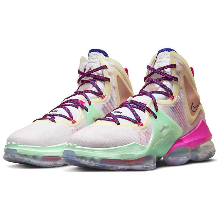 Neuer Nike LeBron 19 'Valentine's Day' DH8459-900
