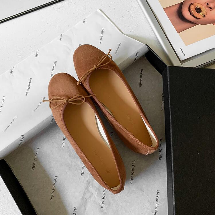 French flat-soled silver single shoes women's shoes spring and summer wear 2025 new late evening breeze gentle ballet shoes Doudou shoes