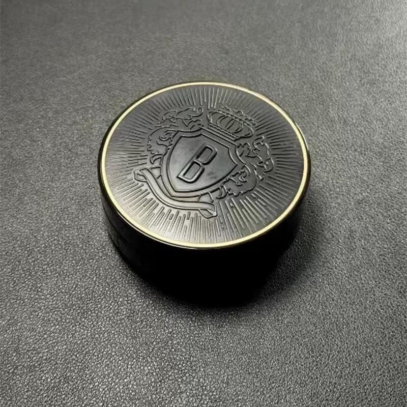 Bobbi Brown Skin Long-Wear Weightless Cushion Foundation