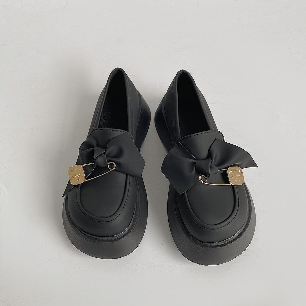 

Черные туфли из натуральной кожи в британском стиле в стиле ретро, женские, весна-лето 2025, новые простые базовые туфли с круглым носком, модные одинарные туфли 35 чёрный