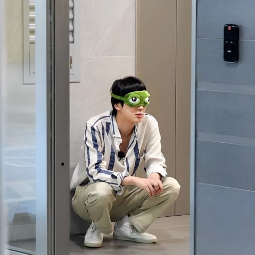 BTS Pepe Frog Eye Mask - Unisex 3D Eye Mask - Restful Sleep, Comfortable Sleep, Light Blocking - Perfect for Travel - Sleep Mask/Sleep Goggles - Relie