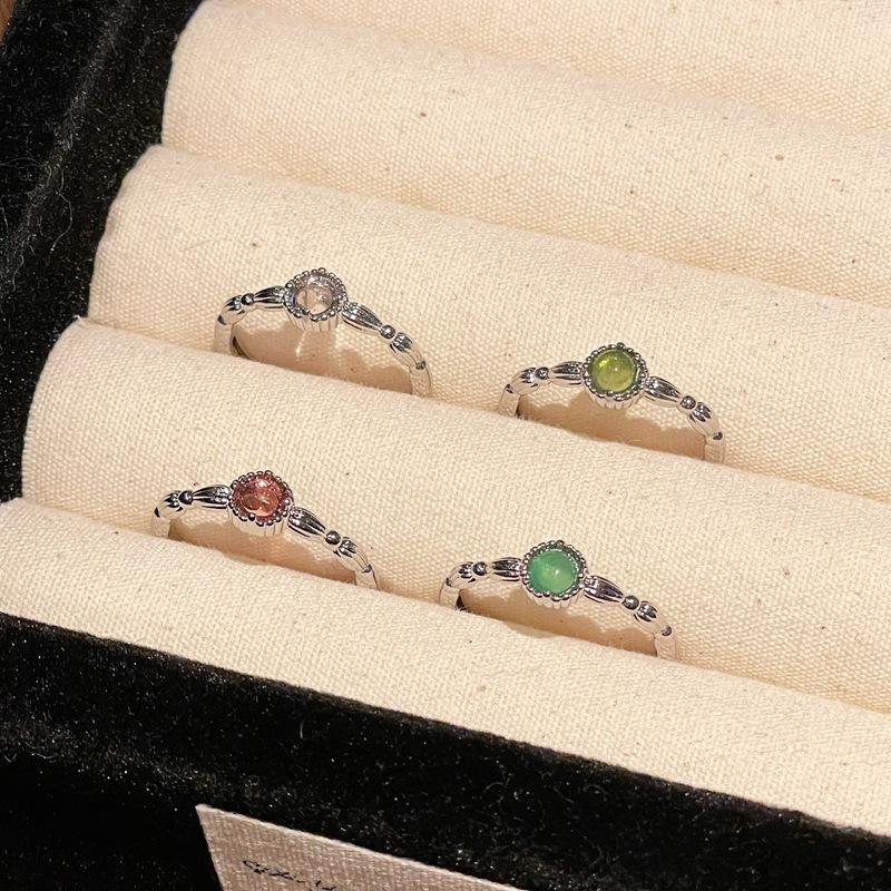 Retro Einfache Farbe Mondstein Serie Offener Ring Nische Mode Design Temperament Hochwertige Accessoires