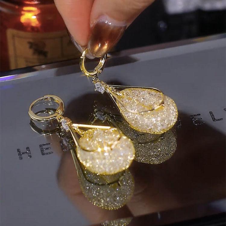 New trendy gold wire mesh water drop ear buckle women, niche design high sense fashion Internet celebrity earrings earrings