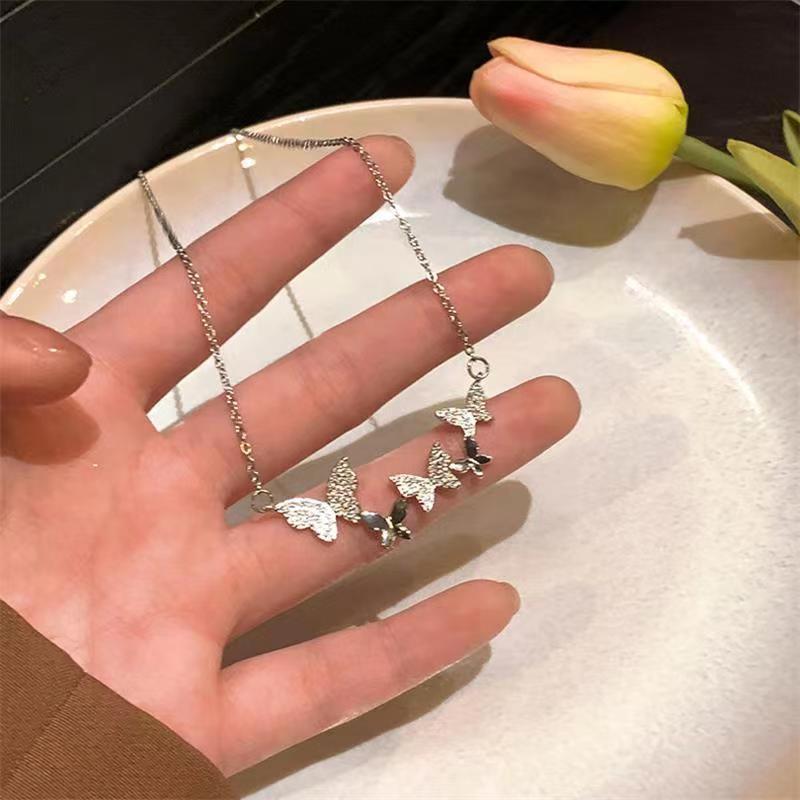 ~ Zircon Star Necklace Female Tide Versatile Butterfly Clavicle Chain Premium Design Neck Chain