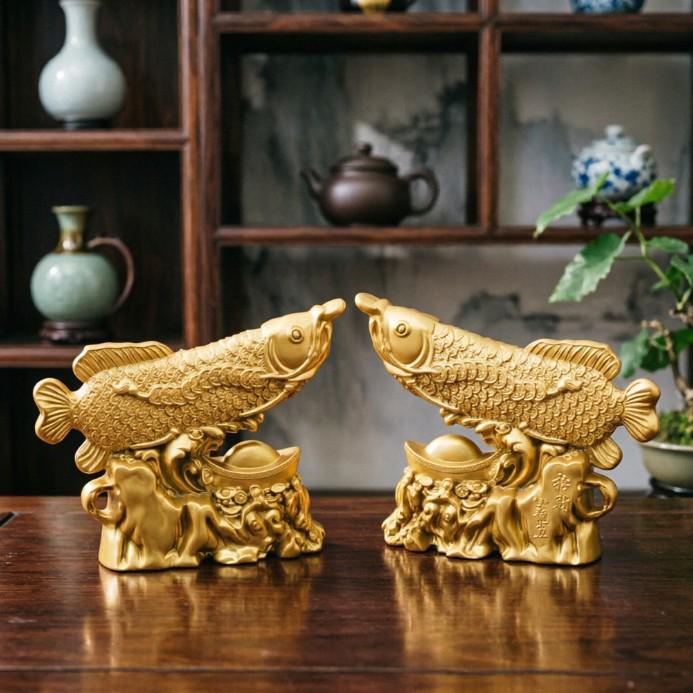 Golden Arowana Sand Gold Ornament: Year-Round Abundance and Wealth-Attracting Goldfish for Home or Office