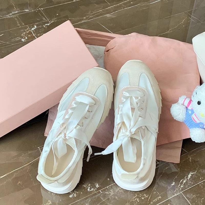 Grape mother sneakers summer women's light and breathable platform casual training shoes front lace-up dad shoes women 2025