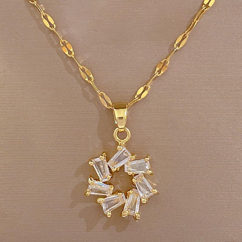 

Micro-Inlaid Necklace Earrings Set Light Luxury Full Diamond Ring Personality Temperament Banquet Earrings Necklace Combination