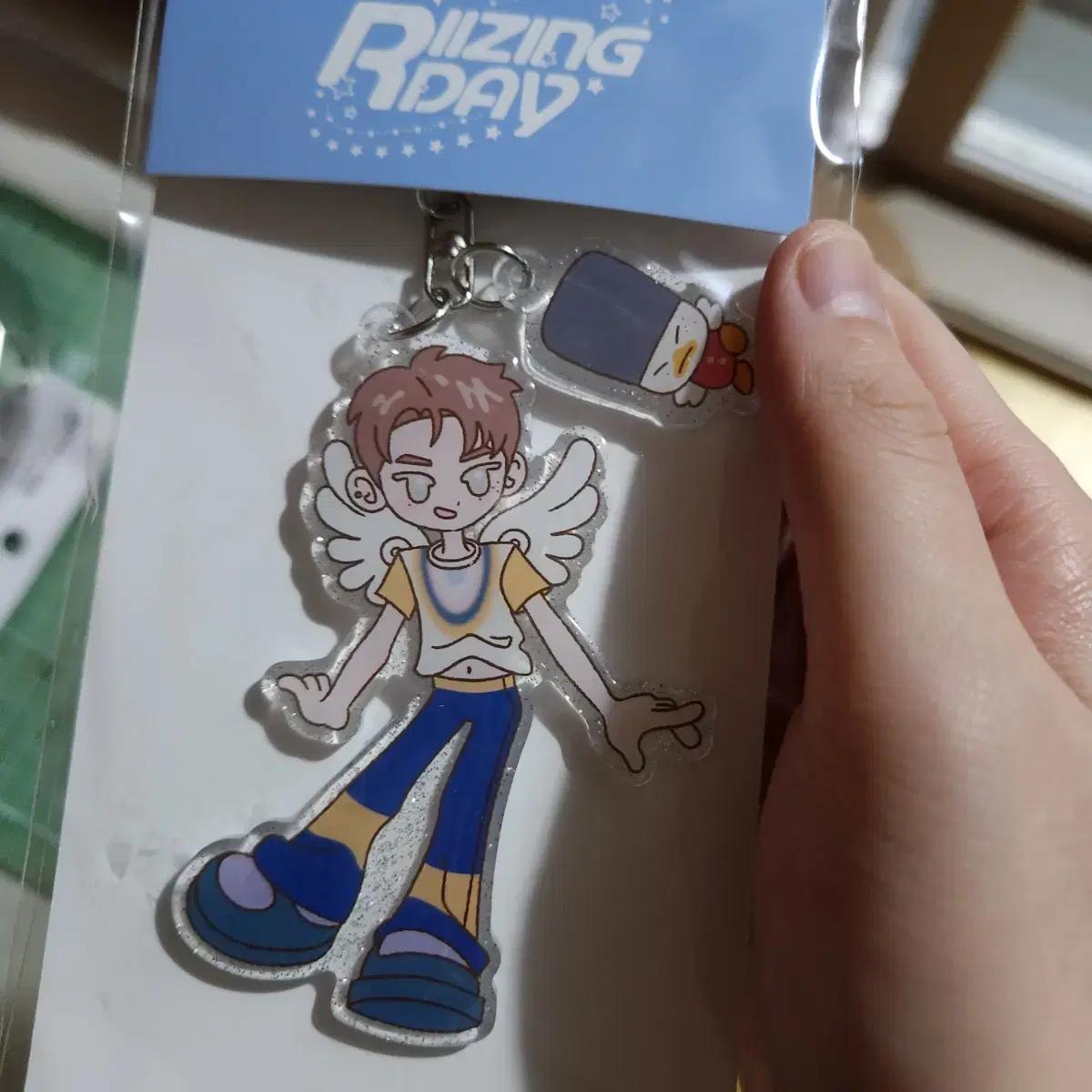 

Rise Sohee Acrylic Key Ring