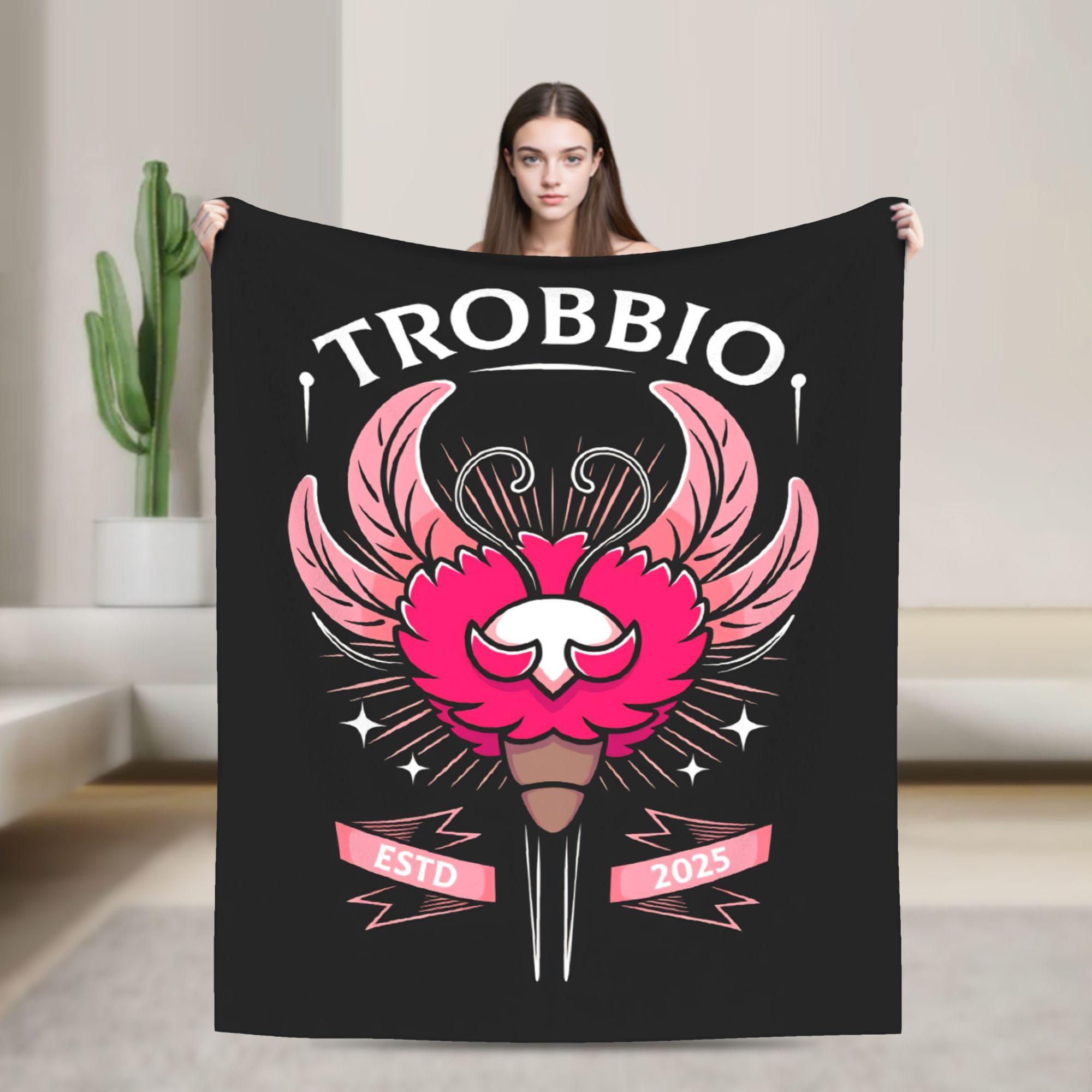 Hollow Knight Silksong Warm Soft Blanket  Child Plush Throw Blanket Novelty Couch Bed Flannel Bedspread Sofa Bed Cover 75x90cm