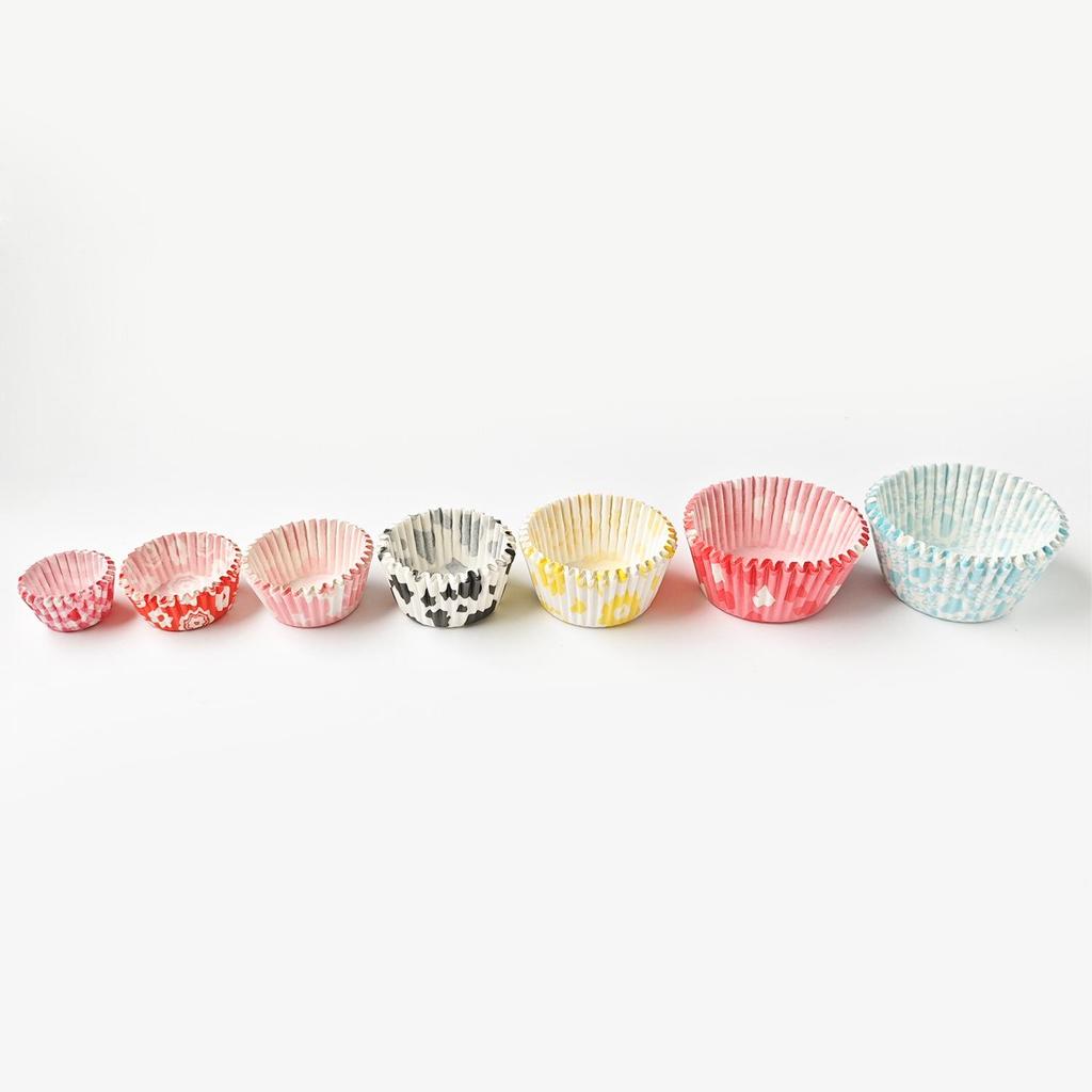 Large Oil-Proof Cake Paper Liners - Sizes 6 to 12 cm