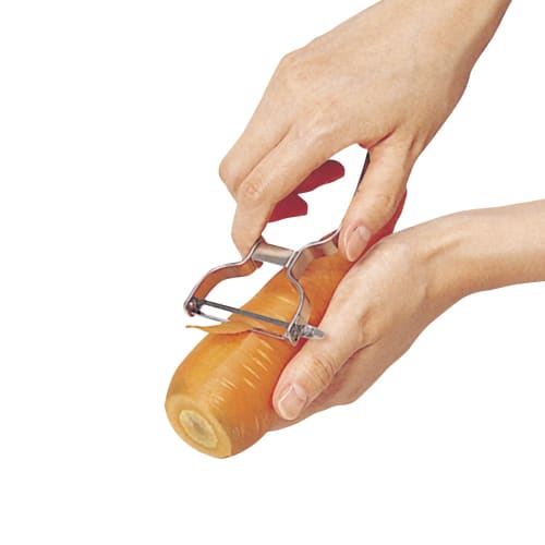 Kai Corporation KAI Easy To Hold Handle Shape Stainless Steel Peeler Peeler with Potato Bud Remover Dishwasher Safe KAI KITCHEN Silver DH8009