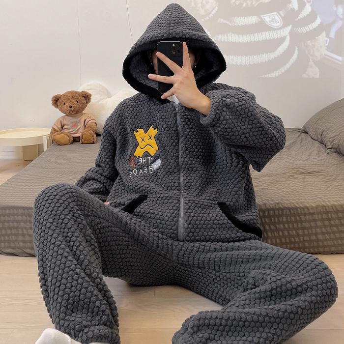 

New Men Autumn Winter Thickened Coral Fleece Pajamas Set Plush Zipper Hooded Home Suit Long Sleeve Letter Flannel 2PCS Set Pyjamas Warm Nightwear XXXL