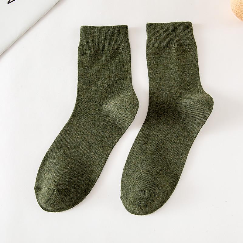 

5-Pack Men s Mid-Calf Cotton Socks - Spring & Autumn Collection, Versatile Solid Colors, Breathable & Casual. One size