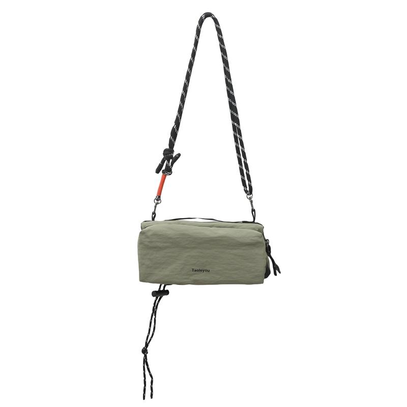 Unisex sportovní taška přes rameno Velkokapacitní taška přes rameno pro muže ženy, Odolný nylonový turistický cestovní batoh