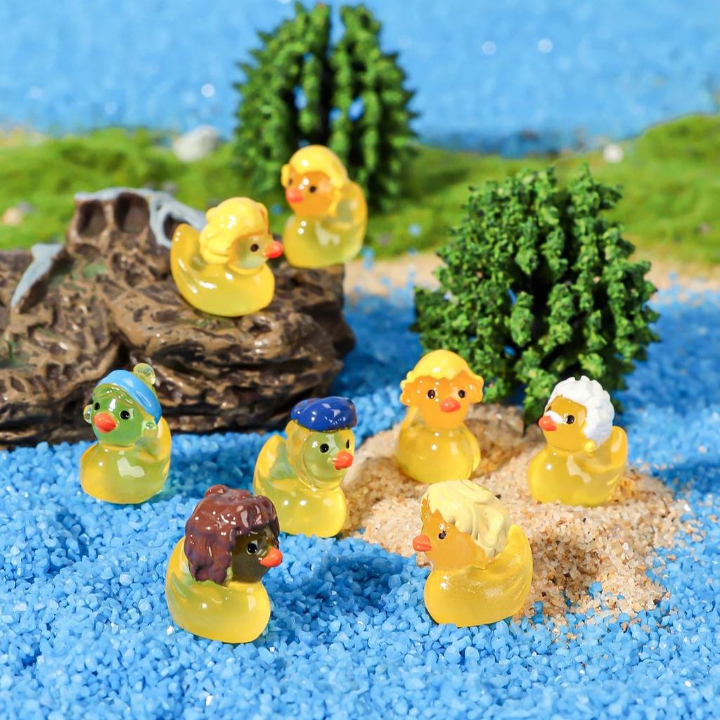 10 / 20PCS Glow In Dark Artist Duck Figurines Luminous High Quality Durable Design Safe for Children Mini Resin Decor Ideal For Valentine Christmas P