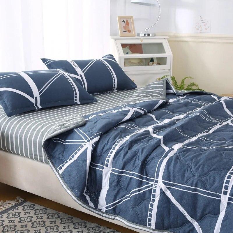 New Skin Friendly Quilted Summer Quilt and Pillowcase or Single Quilts Soft Breathable Washable Thin Comforter Double Blanket