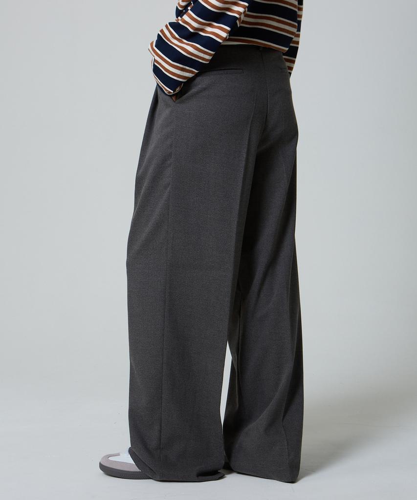 UNKNOWN PLANET Double-Pleat Wide Slacks Medium Gray