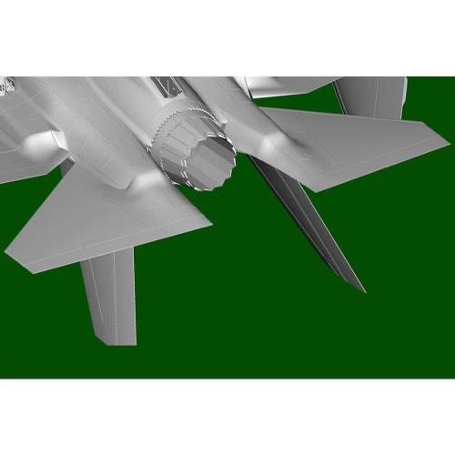 INTERALLIED Trumpeter 1/32 scale US Navy F-35C Lightning plastic model kit, model 03230, molded color