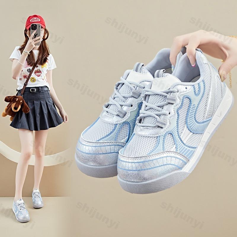 Fashion Women Casual Sports Shoes 2025 New Comfortable Non Slip Outdoor Running Shoes Breathable Mesh Summer Comfortable Female Sneakers