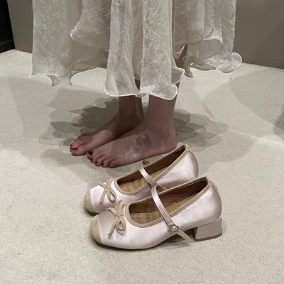 2025 nouvelles chaussures Mary Jane printemps et été français bouche légère jupe vent ballerines bout rond argent année plat chaussures simples femmes