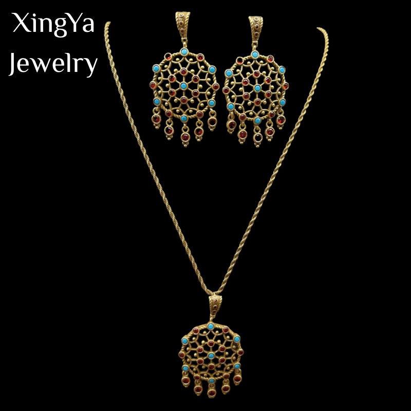 

Retro Bohemian Vacation Style With Zirconium Inlay Contrasting Colors Hollow Weave Texture Earrings Sweaters Chains Jewelry Set