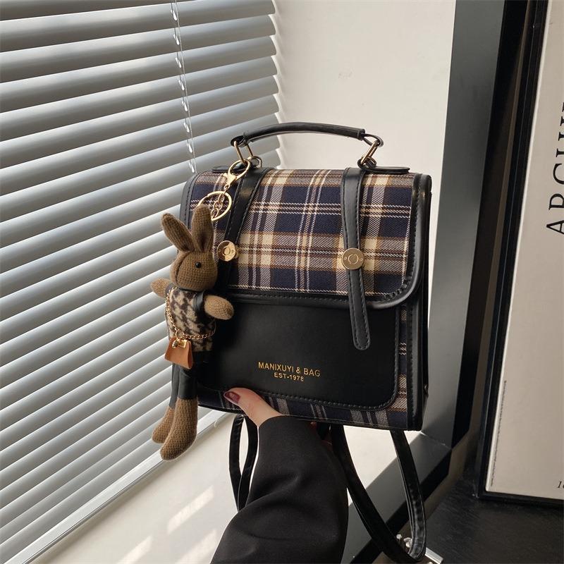 Trendy plaid fashion retro versatile student college style backpack women's leisure personality new early spring backpack