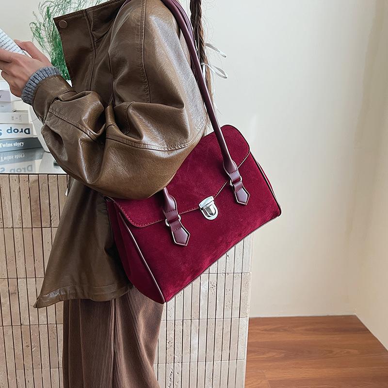 Temperament Versatile Premium Suede Exquisite Fashion Foreign Style 2025 Autumn Women's Shoulder Underarm Bag Handbag Bag