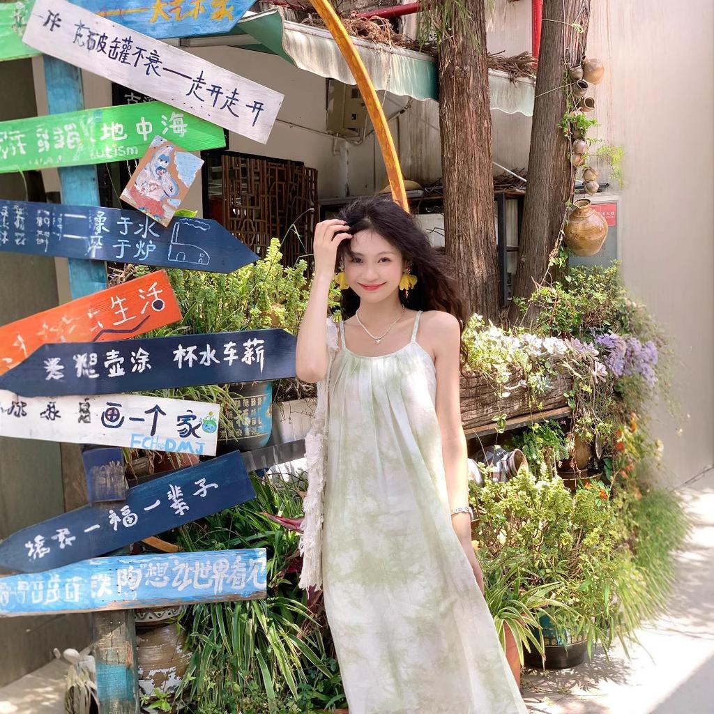 Coffee break French fairy summer seaside small sleeveless dress high sense loose and thin beautiful small skirt