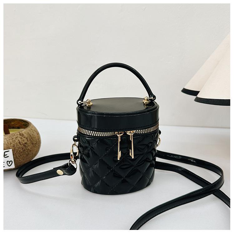 2025 Kids' Jelly Mini Cylinder Crossbody Bag – Cute, Stylish Small Handbag for Makeup & Accessories