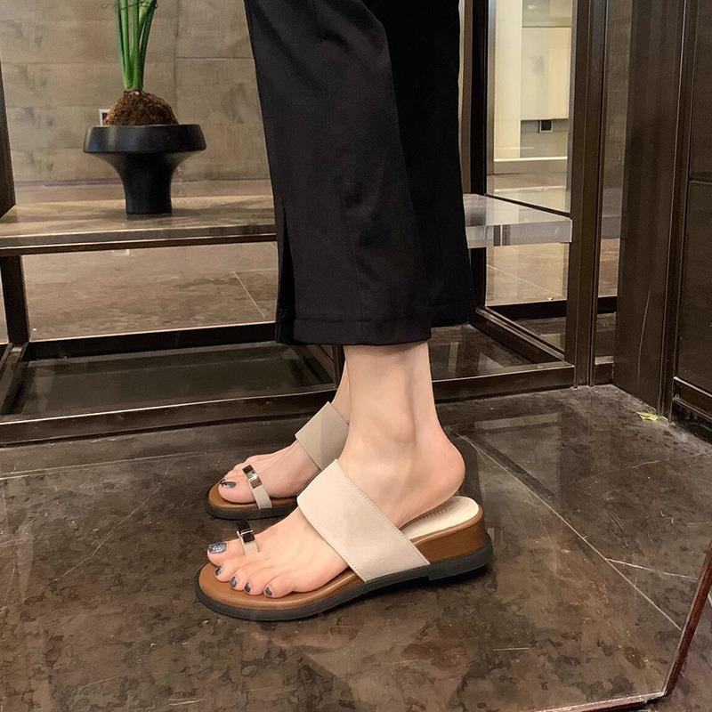 One Character with Outer Wear Cover Toe Herringbone Flat Bottom Toe Cool Slippers Female Summer