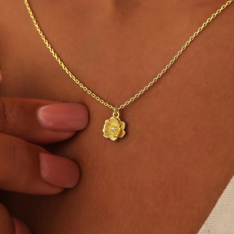Huitan Charming Women Pendant Necklace Gold Color Flower Shaped Fancy Accessories Fashion Jewelry for Wedding Engagement Party