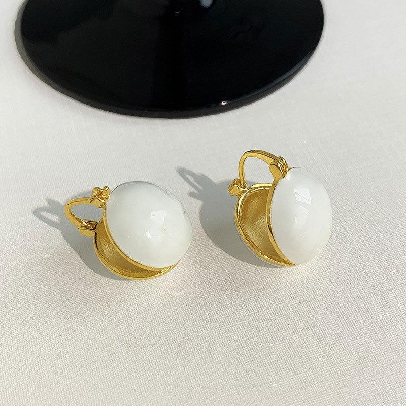 Niche High-end Temperament Earrings Sweet Cute Compact Versatile Daily Wear Affordable Dainty Women's Fashion Personality Earrings