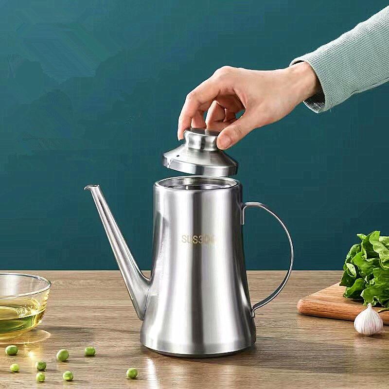 Stainless Steel Oil Bottle Household Leak-proof Waterproof Oil Pot Practical Seasoning Tank Kitchen Supplies