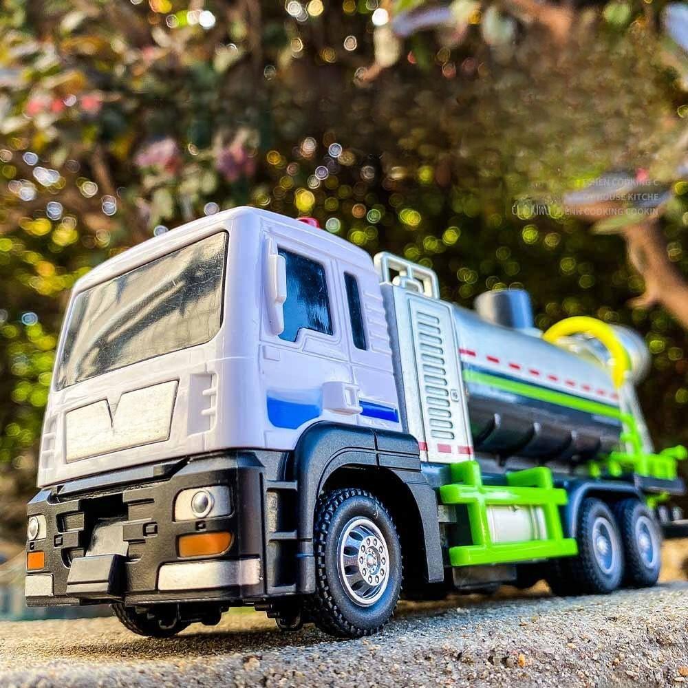 City Antipollution Toy Truck With Water Spray Function For Kids Play