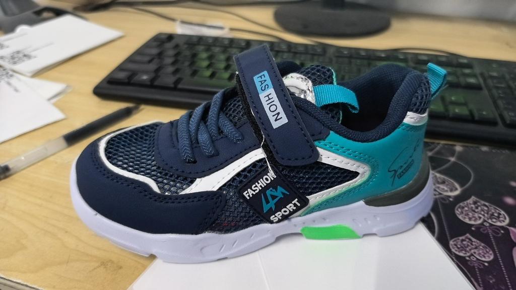 Calçados esportivos infantis